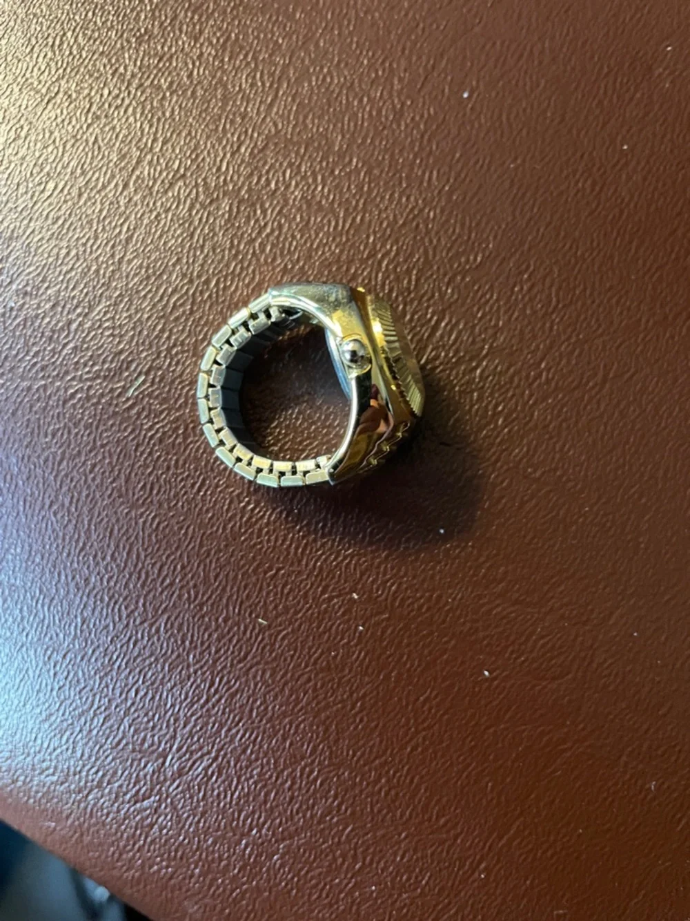 VTG FUTURA RING WATCH QUARTZ Time Wear Inc JAPAN Gold Tone needs battery